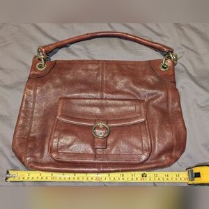 Leather Shoulder Bag in Brown